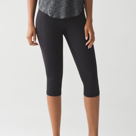 lululemon athletica Pants - ⬇️⬇️Lululemon Fast Times 17" CROP